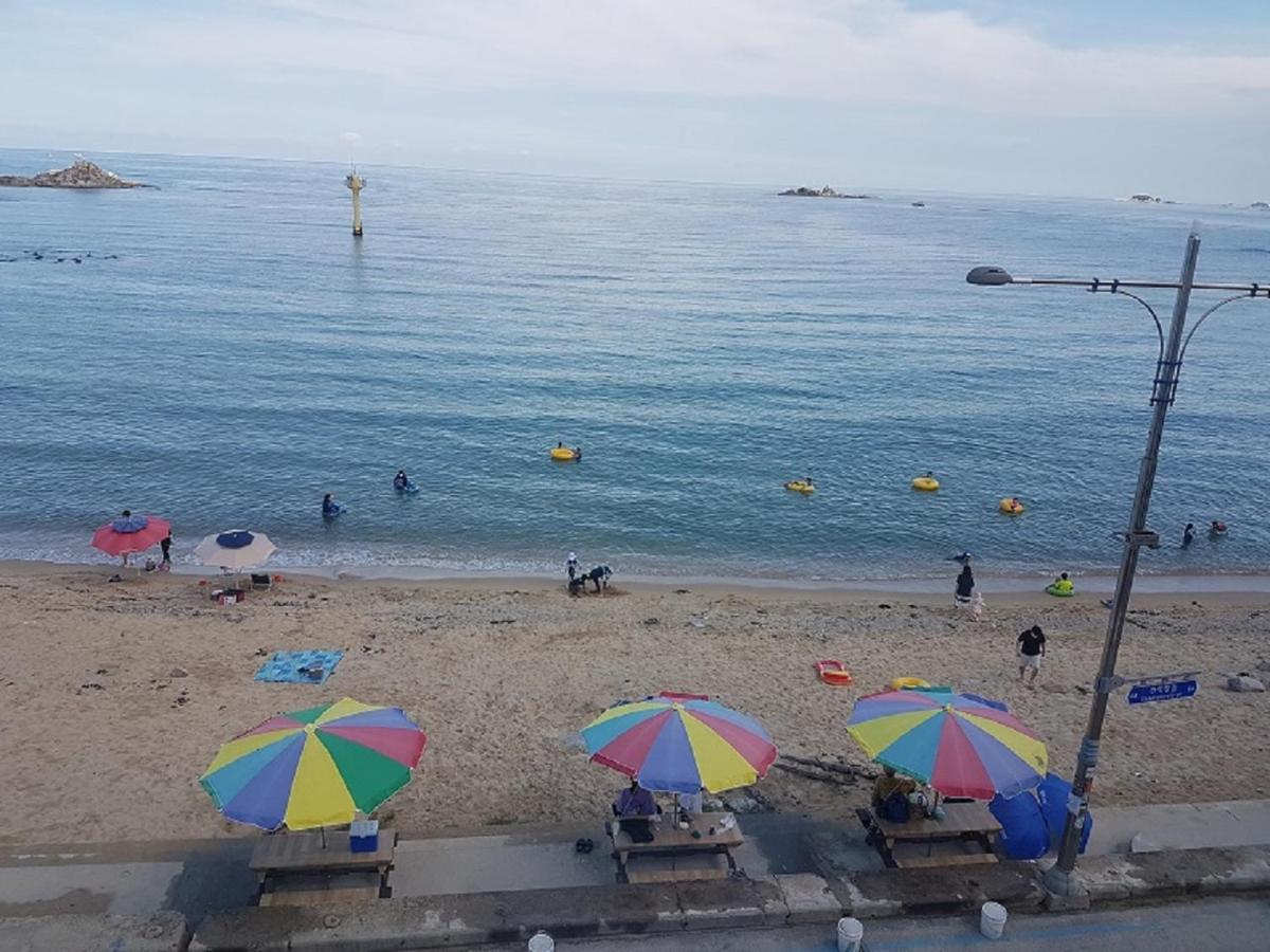Seaside Minbak Villa โกซ็อง ภายนอก รูปภาพ