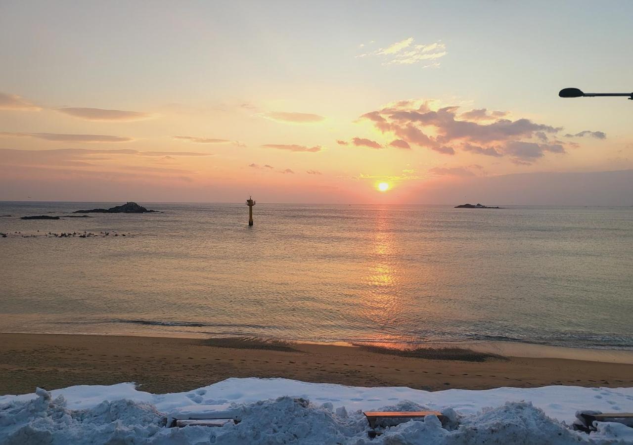 Seaside Minbak Villa โกซ็อง ภายนอก รูปภาพ