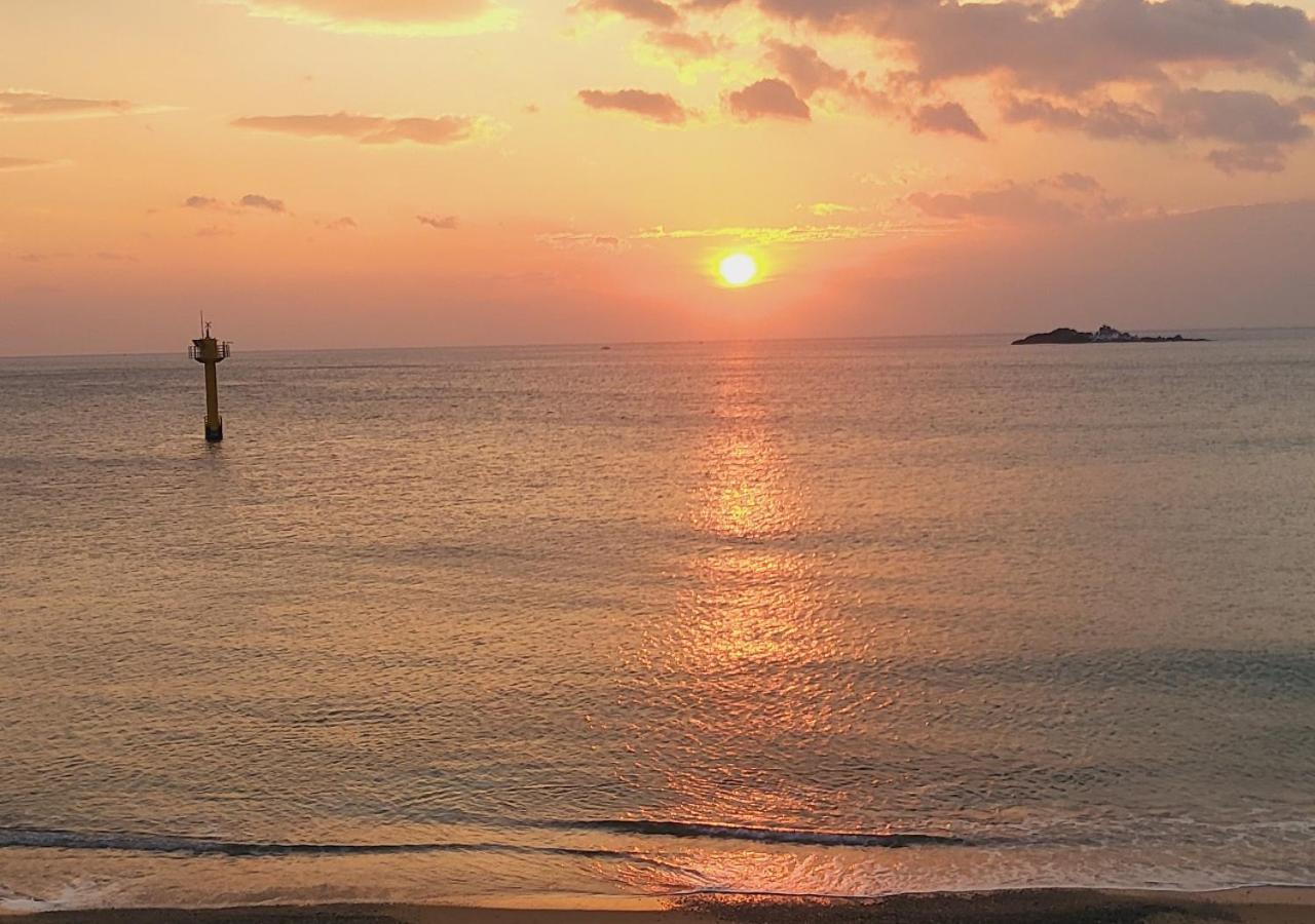 Seaside Minbak Villa โกซ็อง ภายนอก รูปภาพ