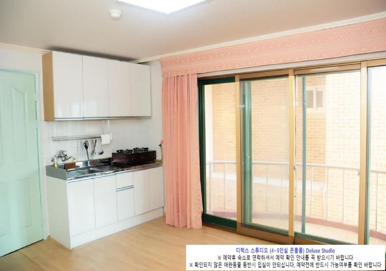 Seaside Minbak Villa โกซ็อง ภายนอก รูปภาพ
