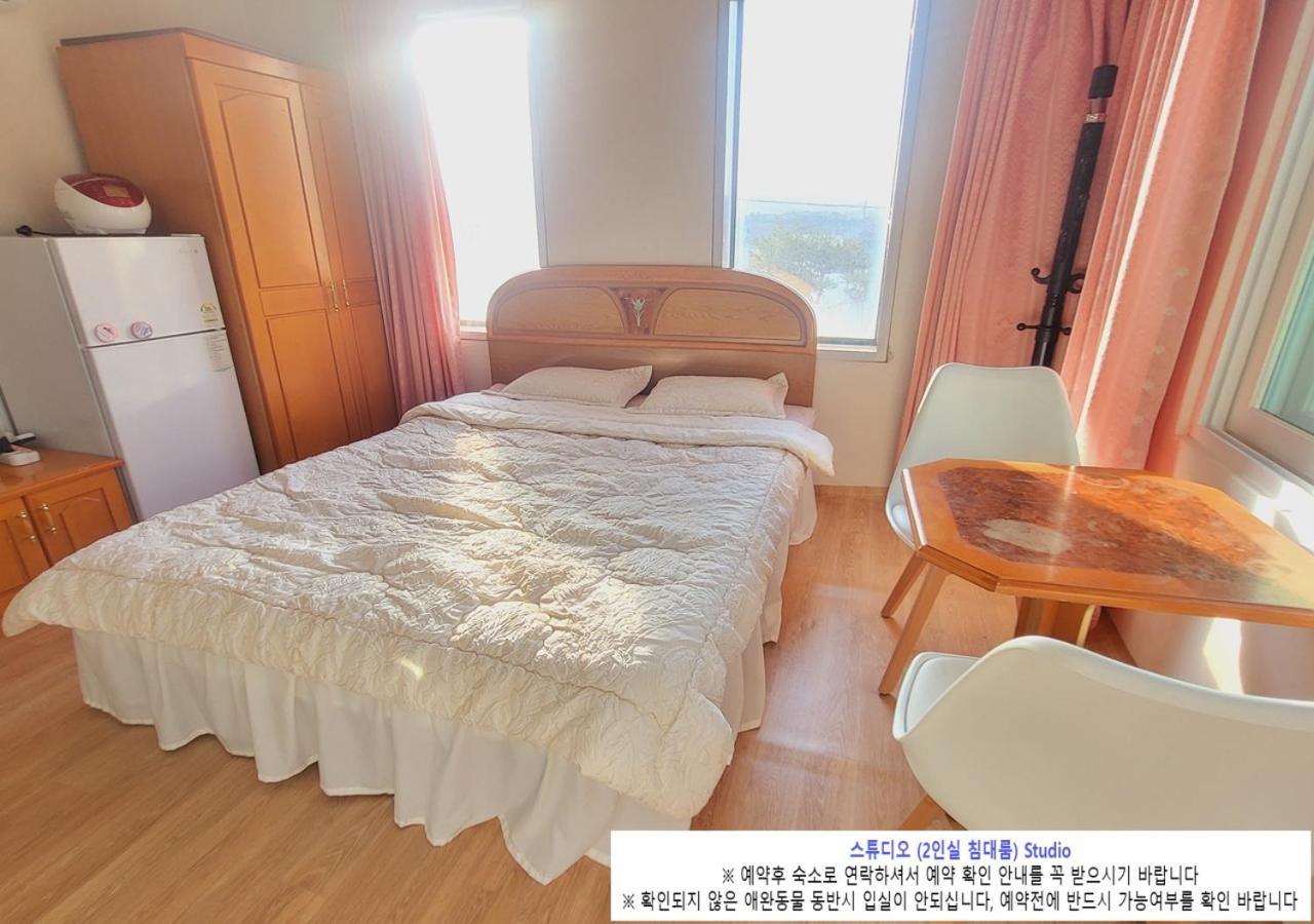 Seaside Minbak Villa โกซ็อง ภายนอก รูปภาพ