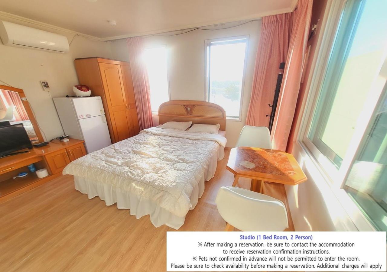 Seaside Minbak Villa โกซ็อง ภายนอก รูปภาพ