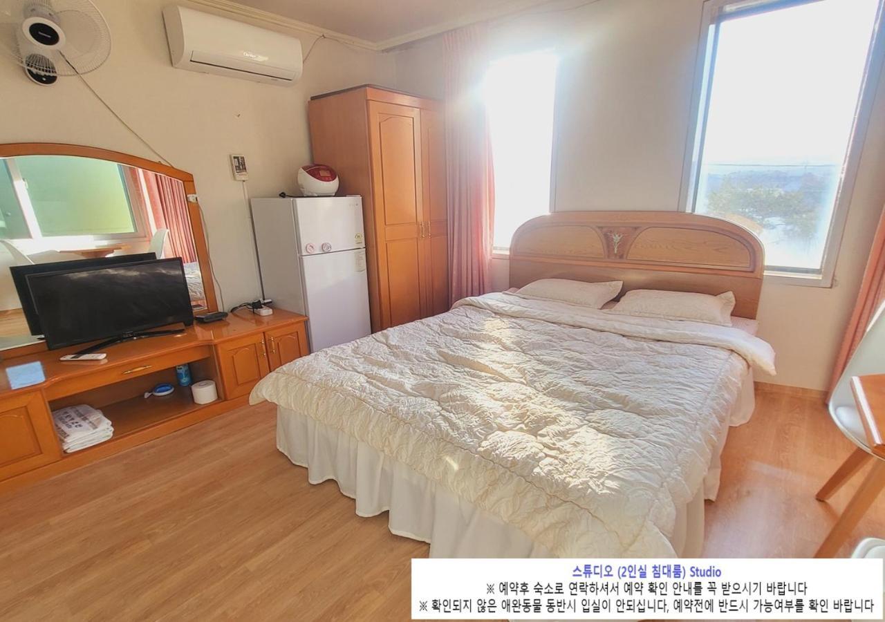 Seaside Minbak Villa โกซ็อง ภายนอก รูปภาพ